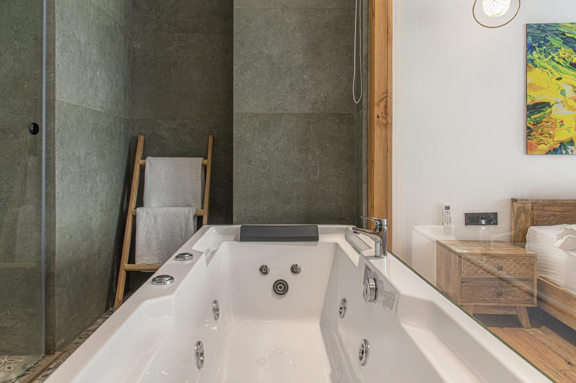 Echor Palm Bliss Riverside Resort & Spa 카솔 외부 사진