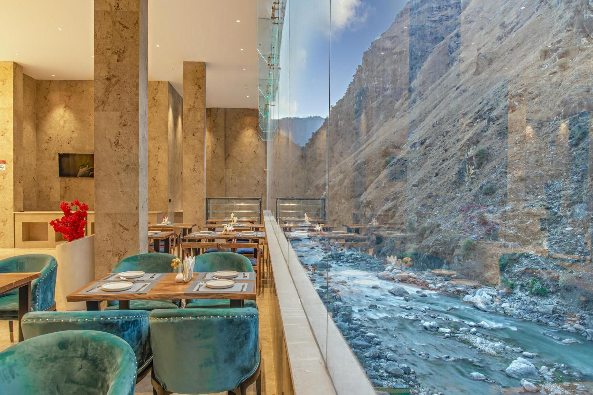 Echor Palm Bliss Riverside Resort & Spa 카솔 외부 사진